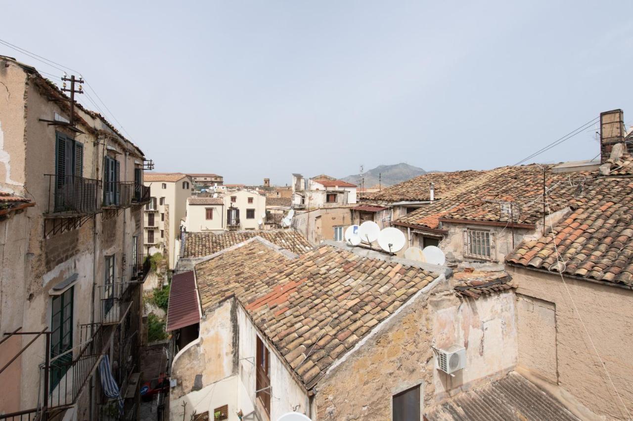 Vittorio Emanuele Apartment With Terrace By Wonderful Italy باليرمو المظهر الخارجي الصورة