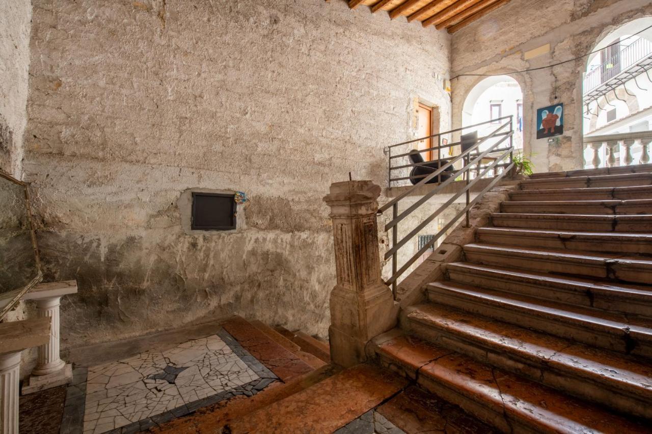 Vittorio Emanuele Apartment With Terrace By Wonderful Italy باليرمو المظهر الخارجي الصورة
